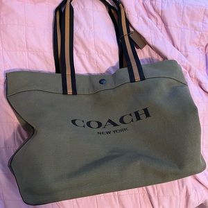 Coach Tote 38